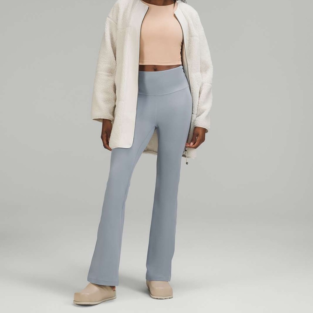 NWT Lululemon Groove Super-High-Rise Flared Pant Nulu in Chambray - 2